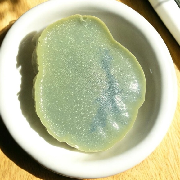 Earthy SOAP owl handmade 3x2in 4oz shea butter & coconut oil based - Picture 3 of 3